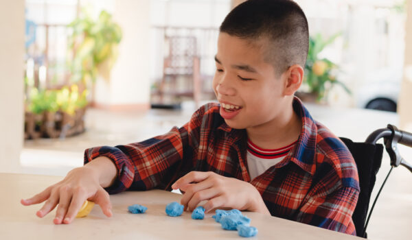 Play-Therapy-for-autistic-children